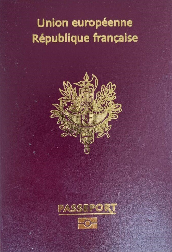 Copertina del passaporto elettronico